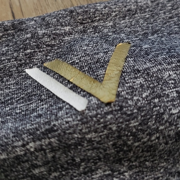 🎈 SOLD 🎈EUC Vull OG champion shorts - Picture 3 of 3